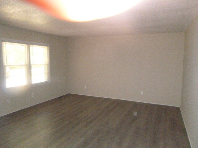 Building Photo - 1165 Hartman Ave