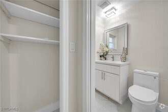 Building Photo - 2106 E Tobago Cir
