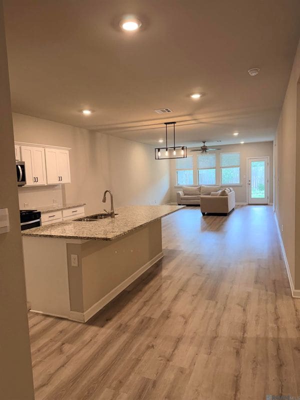 Foto del edificio - 6407 Tiger Pointe Dr.