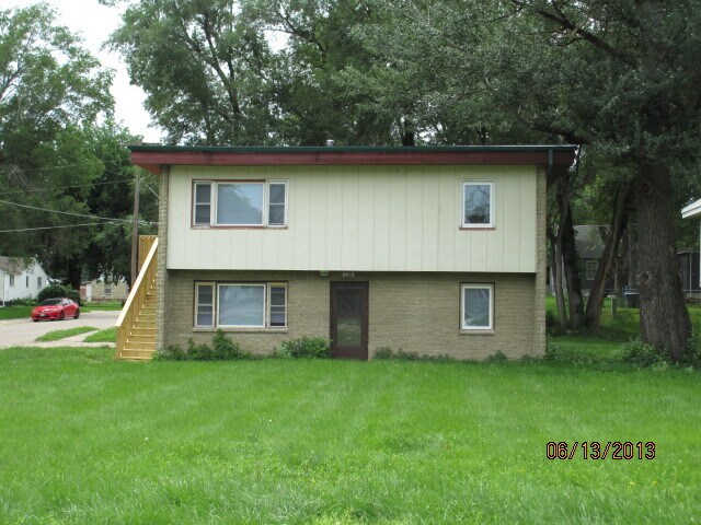Front View - 2612 Wayne Street - 2612 Wayne St