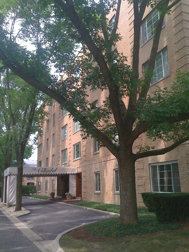 1455 Shermer Rd, Northbrook, IL 60062 House Rental in Northbrook, IL