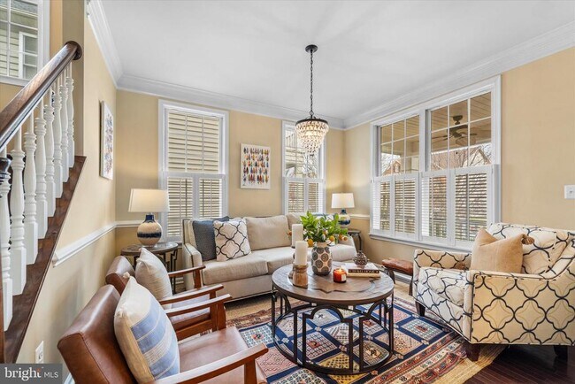 Foto del edificio - 15119 Kroll Ln