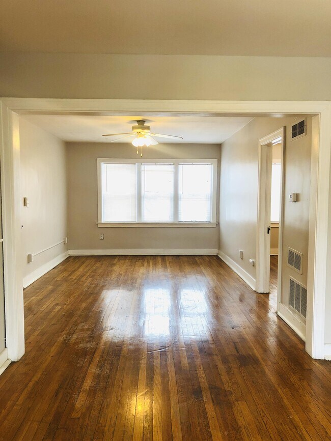 Foto del edificio - 2811 Campbell St