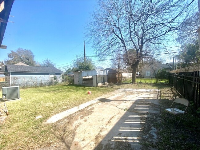 Foto del edificio - 6518 Linden St