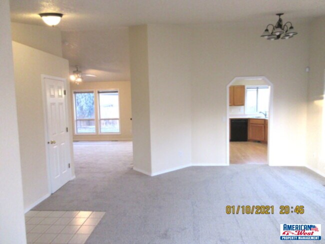 Foto del edificio - 2475 N Lochness Way