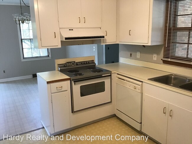 Building Photo - 3 br, 2 bath House - 29 Maplewood Square