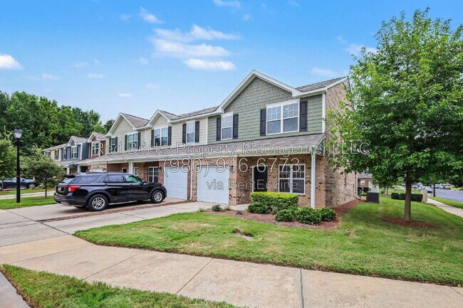 Foto del edificio - 5013 Spring Arbor Ln