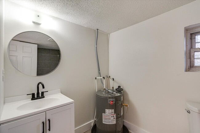 Foto del edificio - 2210 Milne St