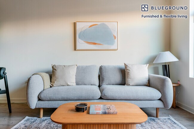 Foto del edificio - 1128 N Irving St