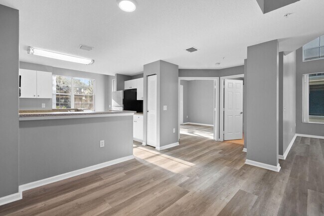 Building Photo - 4822 Chancellor Dr