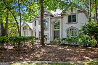 Building Photo - 1018 Pleasance Grove