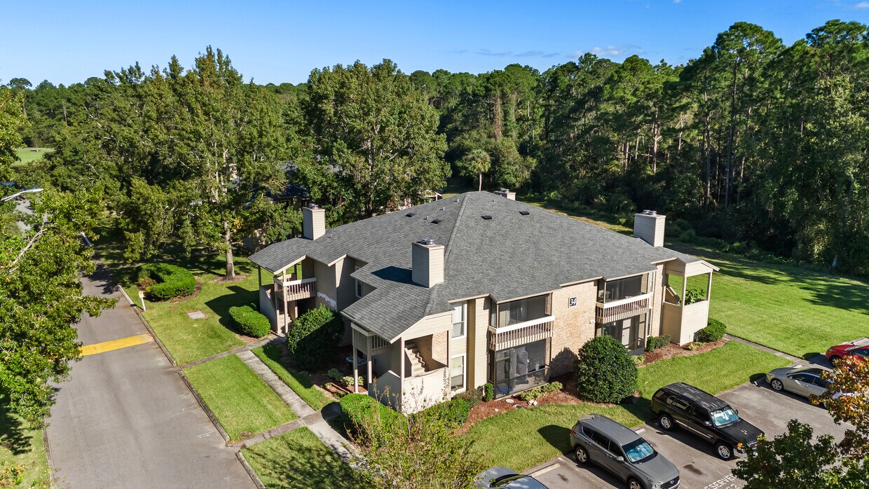 Primary Photo - 10200 Belle Rive Blvd