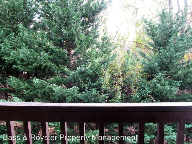 Building Photo - 75 Pebble Creek Dr