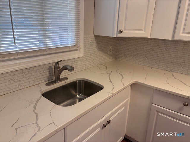 Foto del edificio - 2144 Waterbury Rd