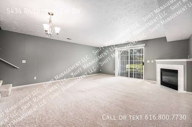 Foto del edificio - 5434 Rivertown Cir SW