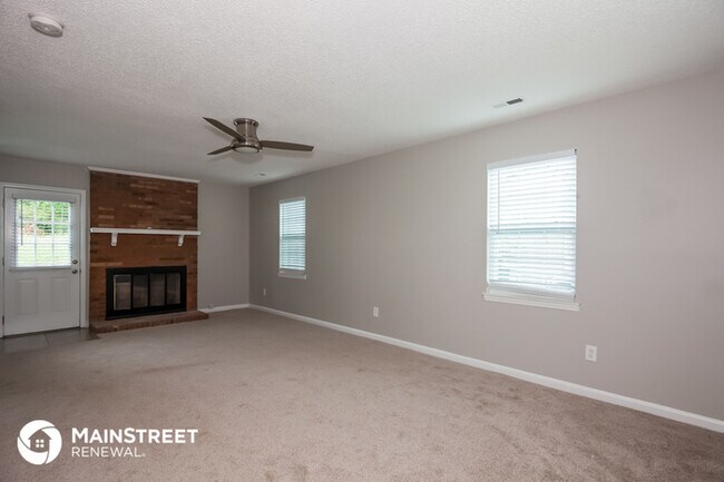 Foto del edificio - 9407 Pondside Ln