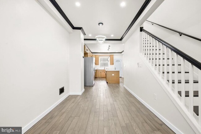 Foto del edificio - 2625 E Madison St