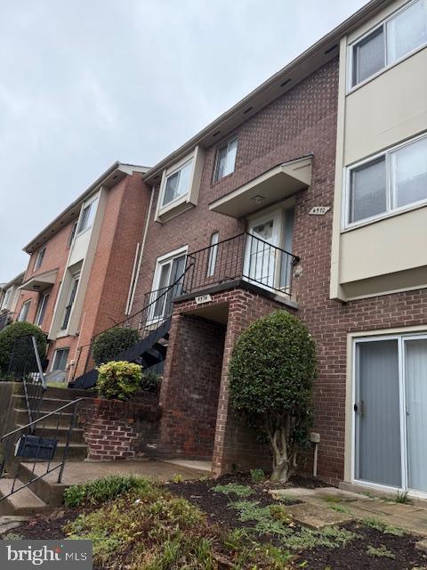 Foto del edificio - 4570 Conwell Dr