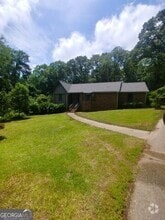 Building Photo - 105 Crestwood Cir