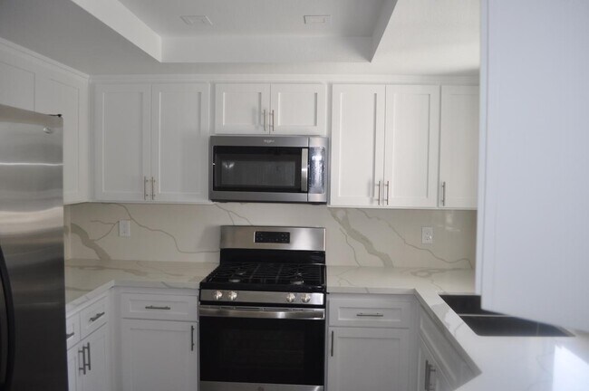 Building Photo - 10885 Scripps Ranch Blvd