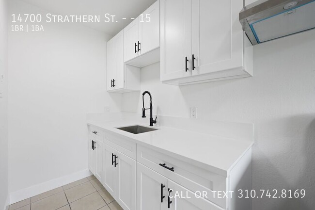 Photo - 14700 Strathern St. --15 Apartment