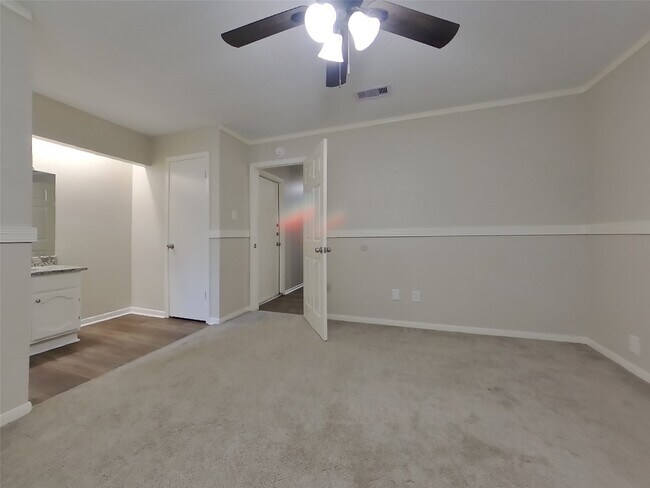 Foto del edificio - 2706 King James Ct