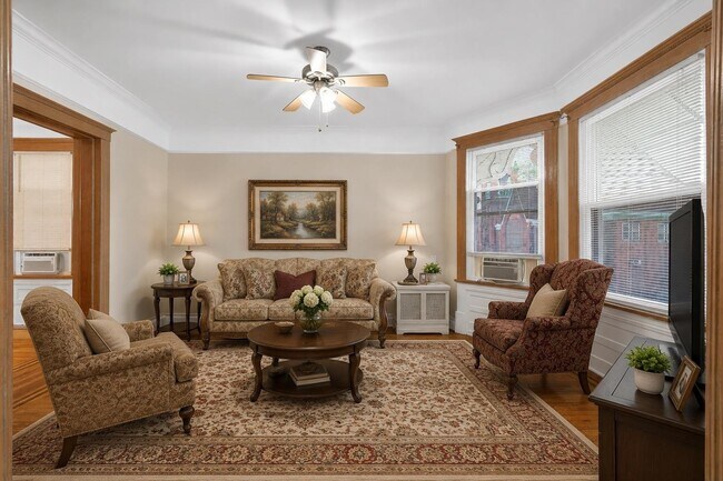 Foto del edificio - 18 Boyd Ave