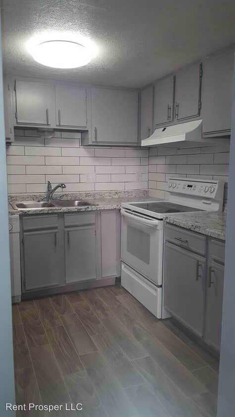 Primary Photo - 4203 S Semoran Blvd