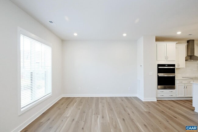 Building Photo - 952 Belvedere Way