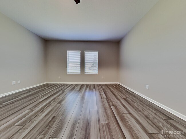 Foto del edificio - 457 4th Ave NW