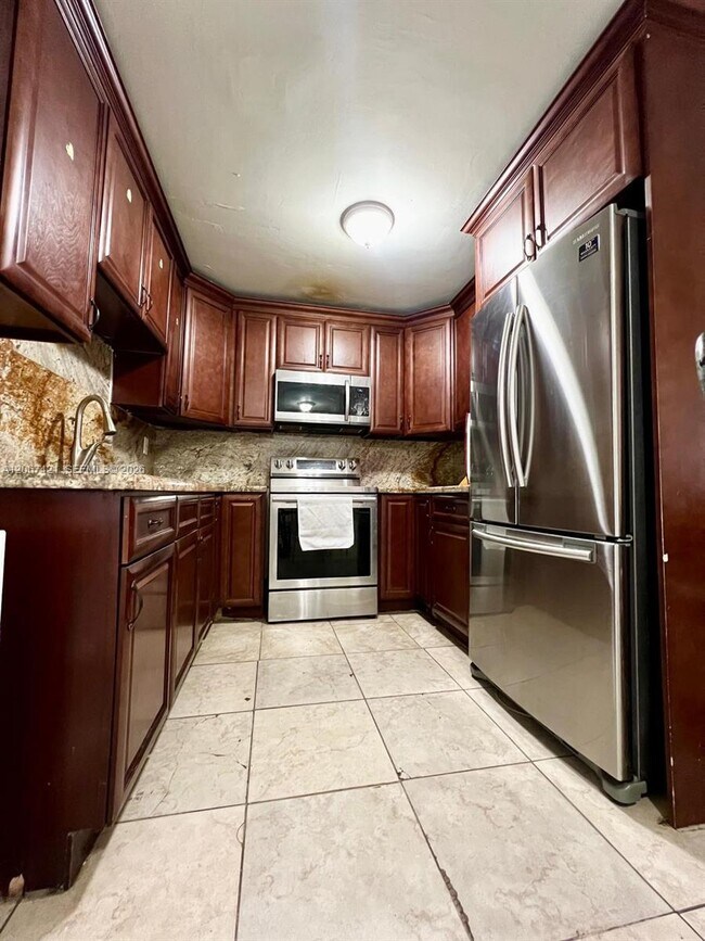 Foto del edificio - 6023 SW 69th St