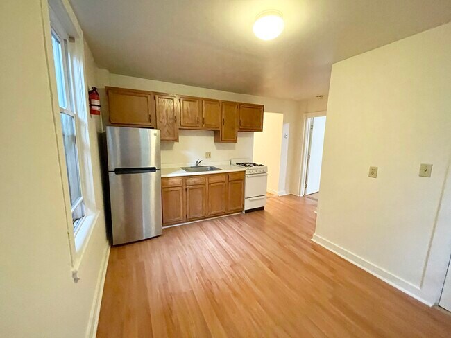 Building Photo - 1574 Tremont St
