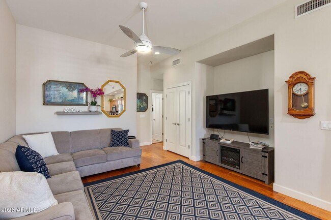 Foto del edificio - 623 S Roosevelt St