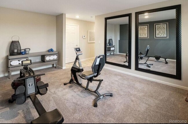 Foto del edificio - 49501 Cherry Hill Rd
