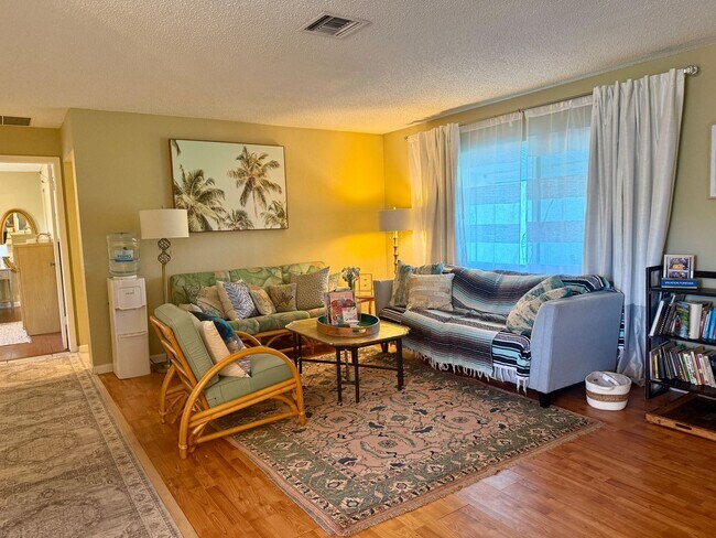 Foto del edificio - LAKE VIEW - NEVER FLOODED 4/3