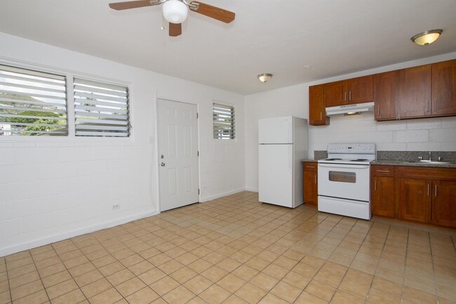 Building Photo - 1547 Wilder Ave