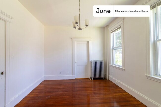 Foto del edificio - Room in Shared 5 bed/2 bath home