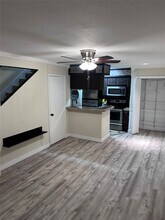 Building Photo - 2110 Wilcrest Dr