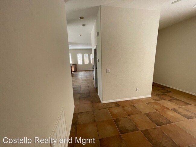 Building Photo - 3 br, 2.5 bath House - 375 Hollins Hall St