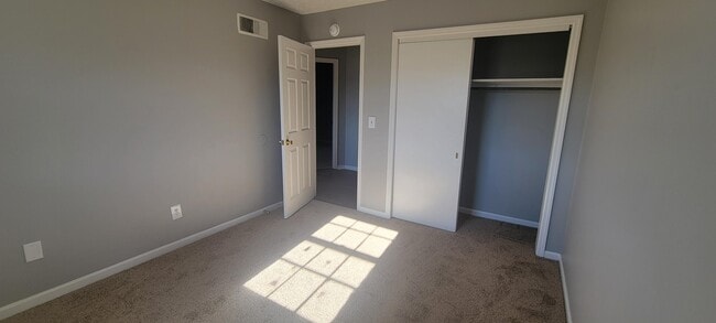 Building Photo - 413 Chapman Ct