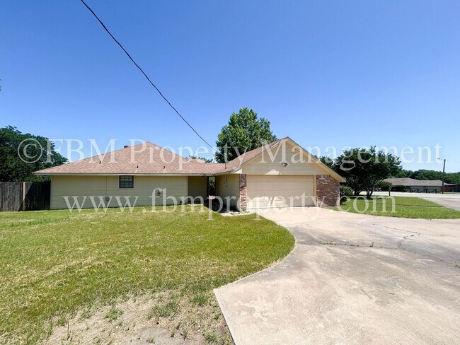 Foto del edificio - 103 Oak Creek Ct
