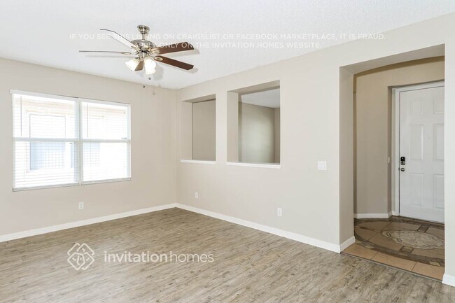 Foto del edificio - 4122 Collinwood Dr