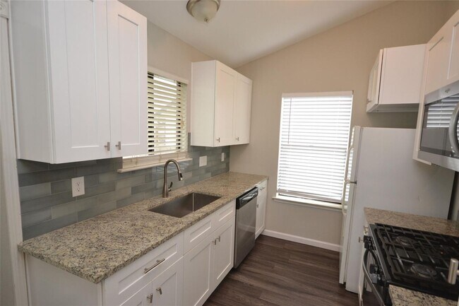Foto del edificio - 2 Bedroom 1 Bath in Chandler Creek