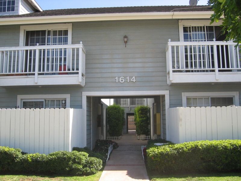 1614 257th St, Harbor City, CA 90710 Apartments in Harbor City, CA
