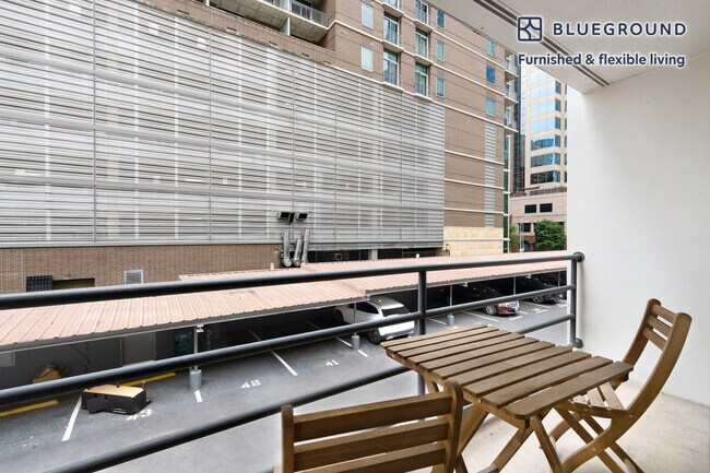 Foto del edificio - 201 E 4th St