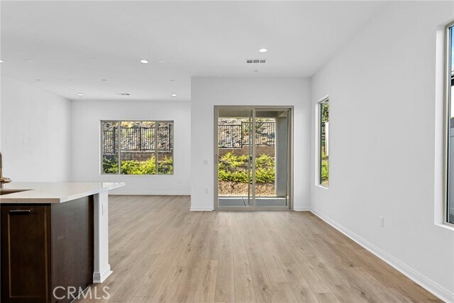 Foto del edificio - 11920 Shadeland Dr