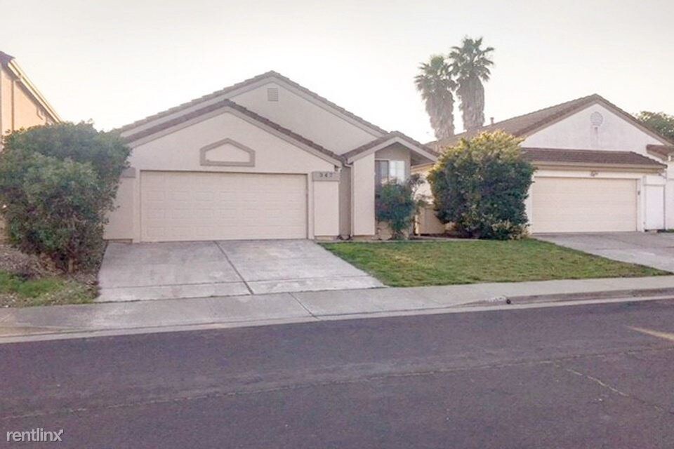 Primary Photo - 347 Stamper Cir