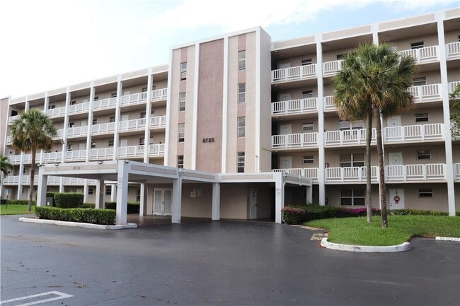 Building Photo - 8735 Ramblewood Dr