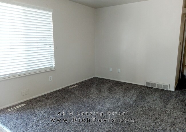 Building Photo - 45 Lansing St. in Aurora, 80010 3 bed, 2 b...