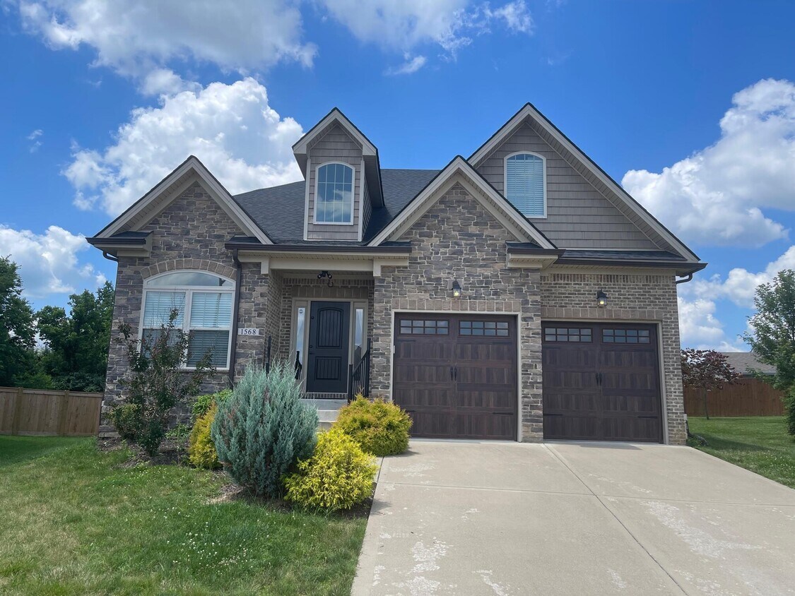 Foto principal - 1568 Sweet Clover Pk